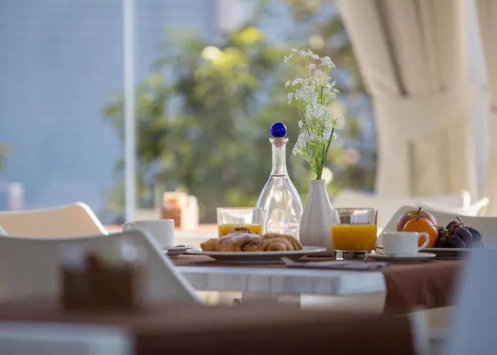 Dimmito Oda ve Kahvaltı 4*