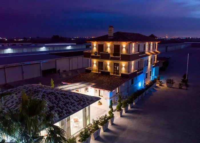 Dimmito Oda ve Kahvaltı 4*