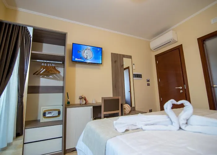 Dimmito Oda ve Kahvaltı 4*